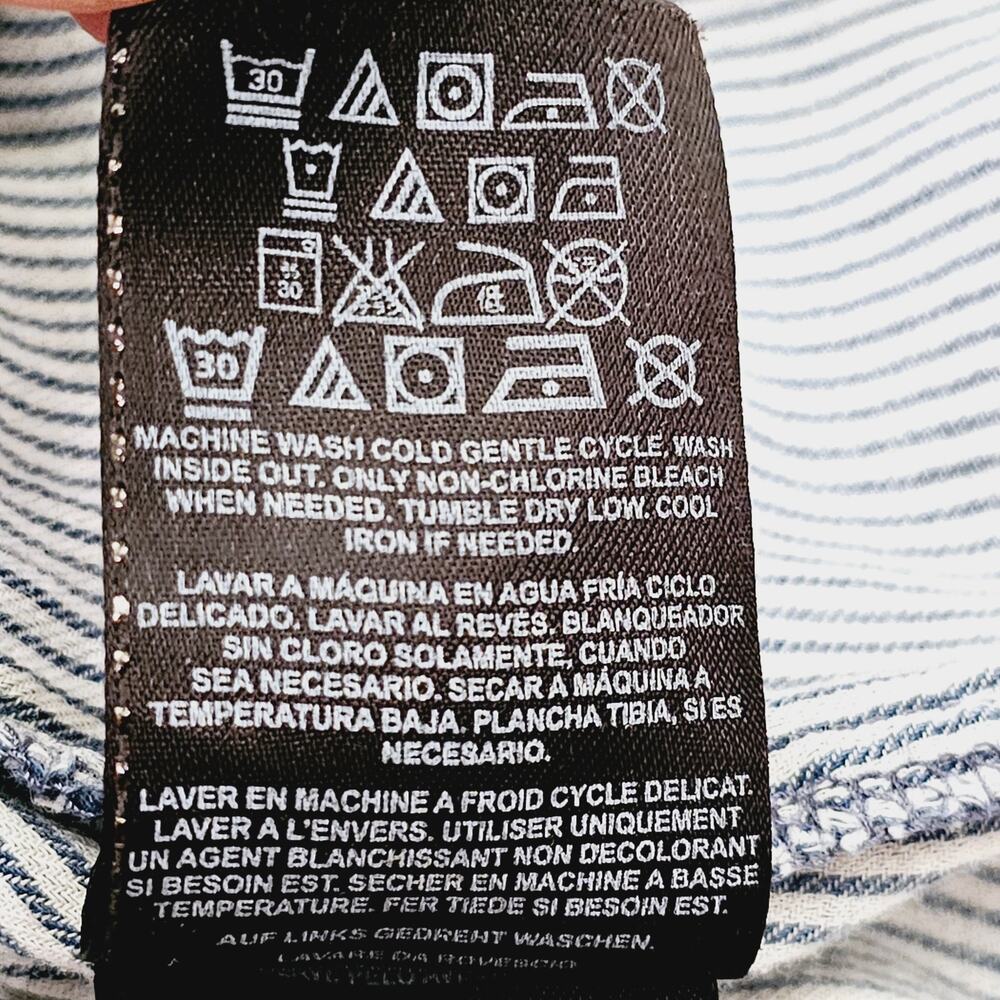 Guess Button-Up Chambray Button-Up Shirt Size S C… - image 7